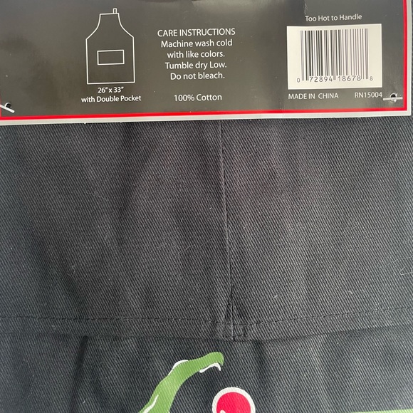 To Hot to Handle Black Barbecue Full Apron New - Picture 3 of 3